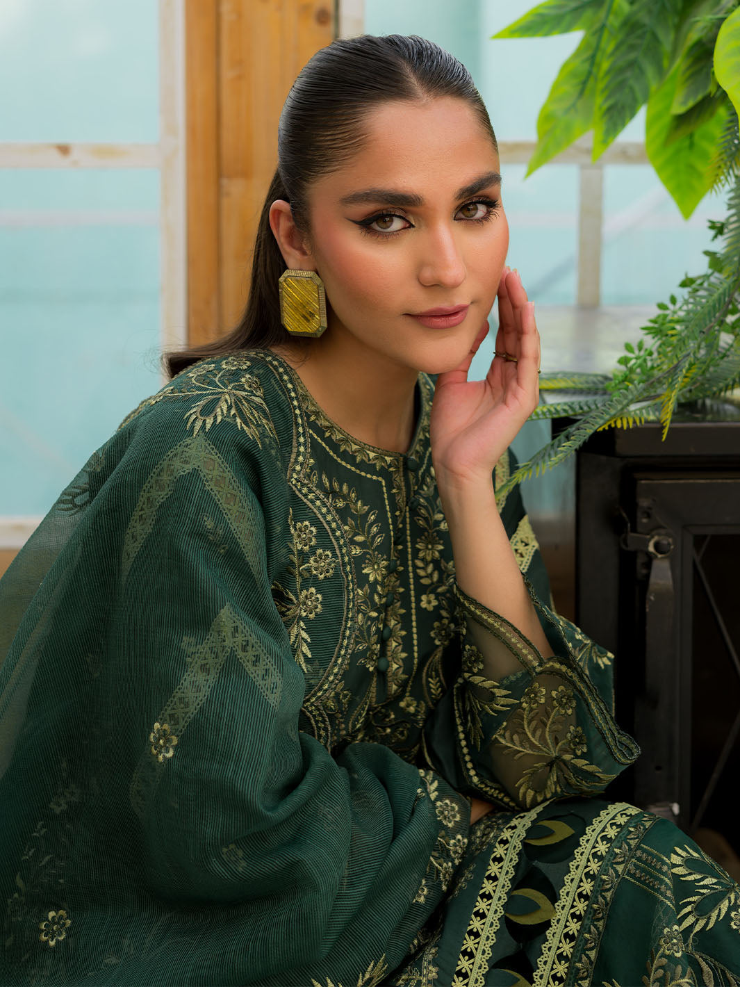 Mahnur | Bella Lawn 24 | BL - 06 -  Mahnur Luxury - Original Designer Dress - House of Maryam