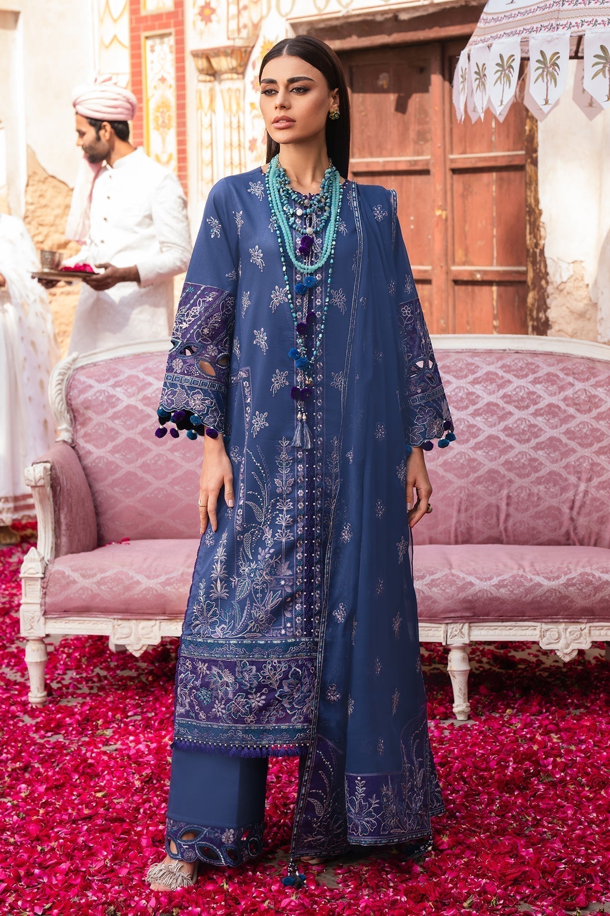 Alizeh | Rawayat Luxury Lawn 24 | Shehnaaz