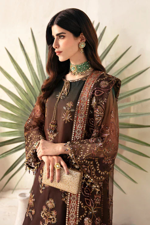 Alizeh | Heer Festive Collection 24 | Hazel - V17D01 -  Alizeh Formal - Original Designer Dress - House of Maryam