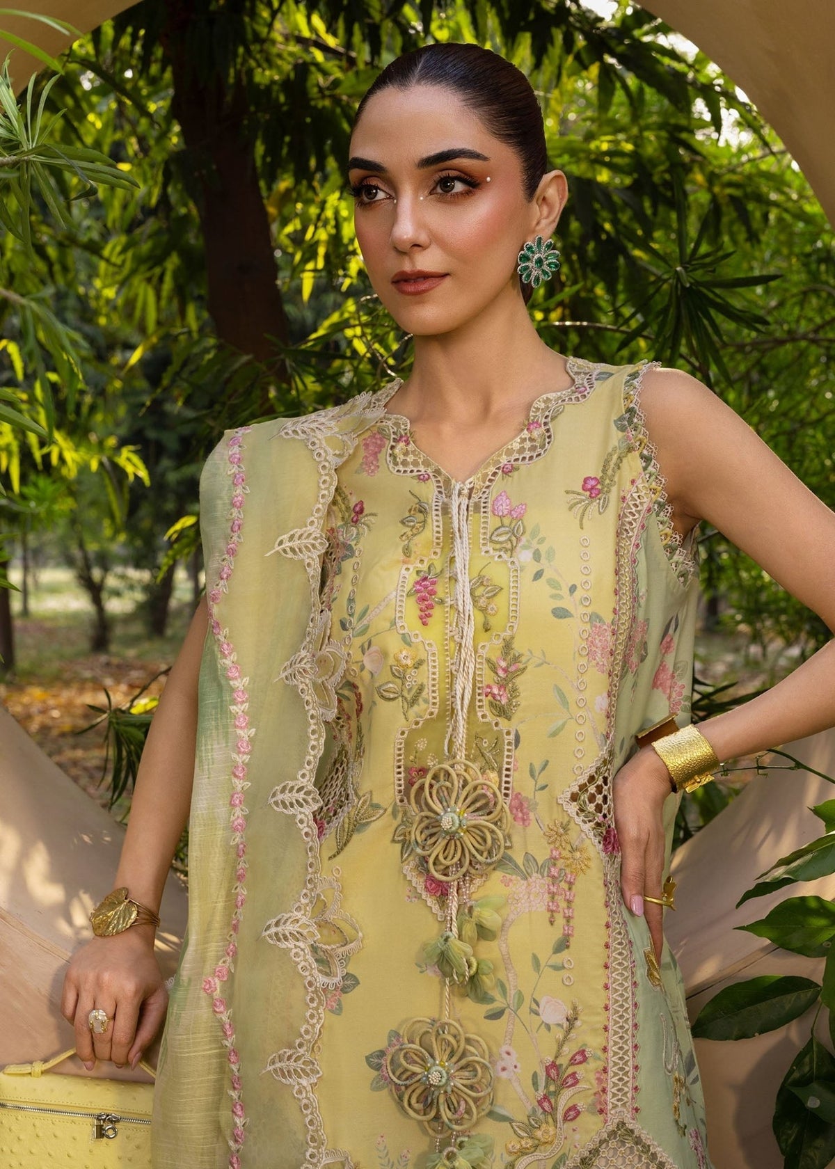 Crimson | Tasawar 25 | BONJOUR AND BLOOM - D4A-Brand:Crimson-Type:Ladies Clothes-Lemon Yellow-Organza-House of Maryam- Buy in UK, USA