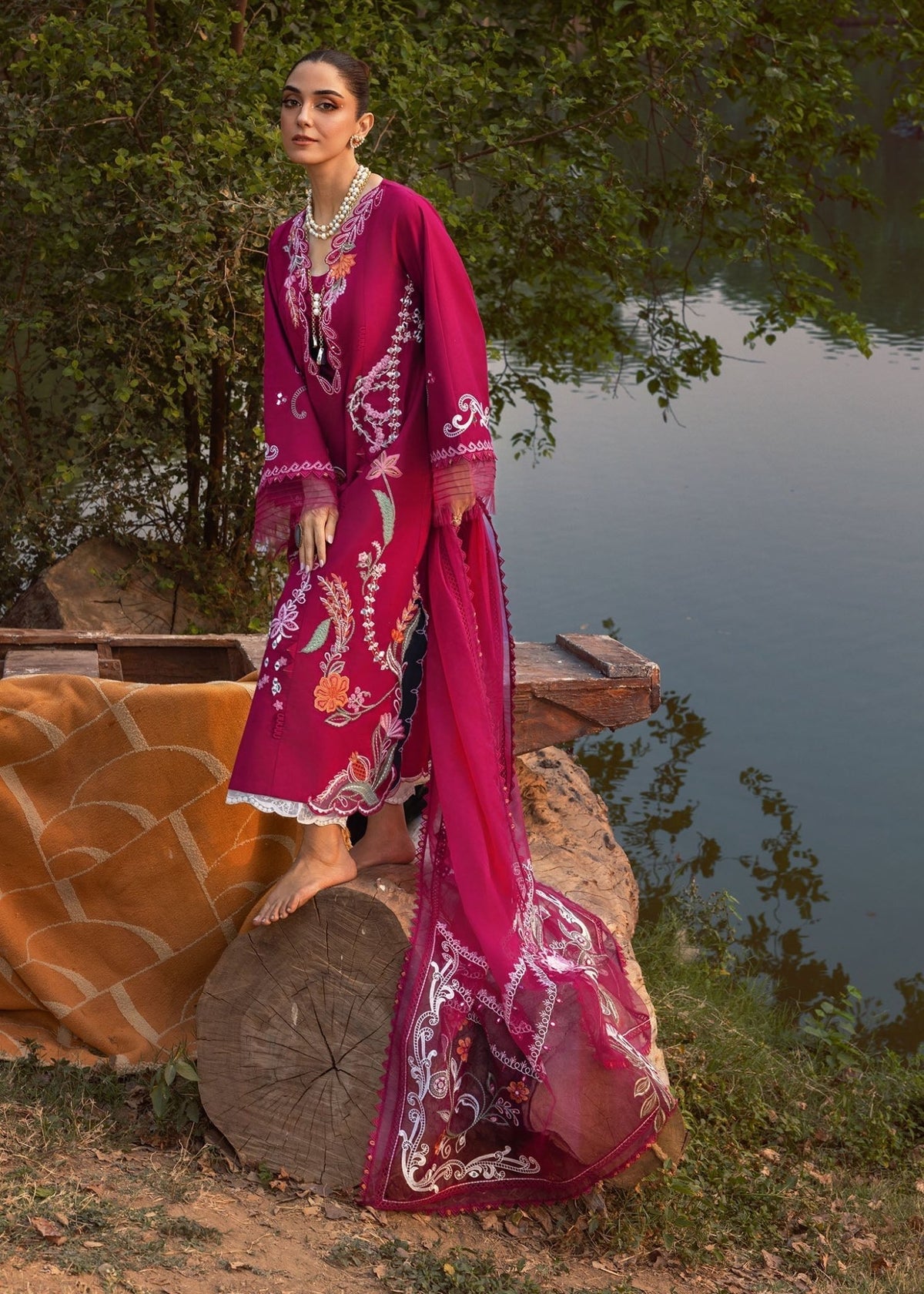 Crimson | Tasawar 25 | MIRROR GARDEN - D3A-Brand:Crimson-Type:Ladies Clothes-Berry-Organza-House of Maryam- Buy in UK, USA