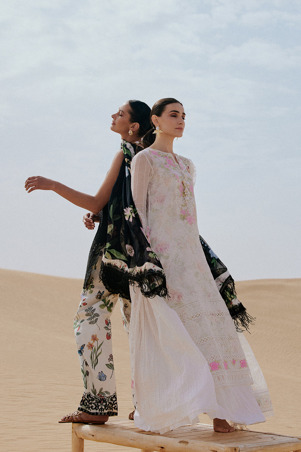 Saira Rizwan | Luxury Lawn 26 | IZEL-SRL26-09-3