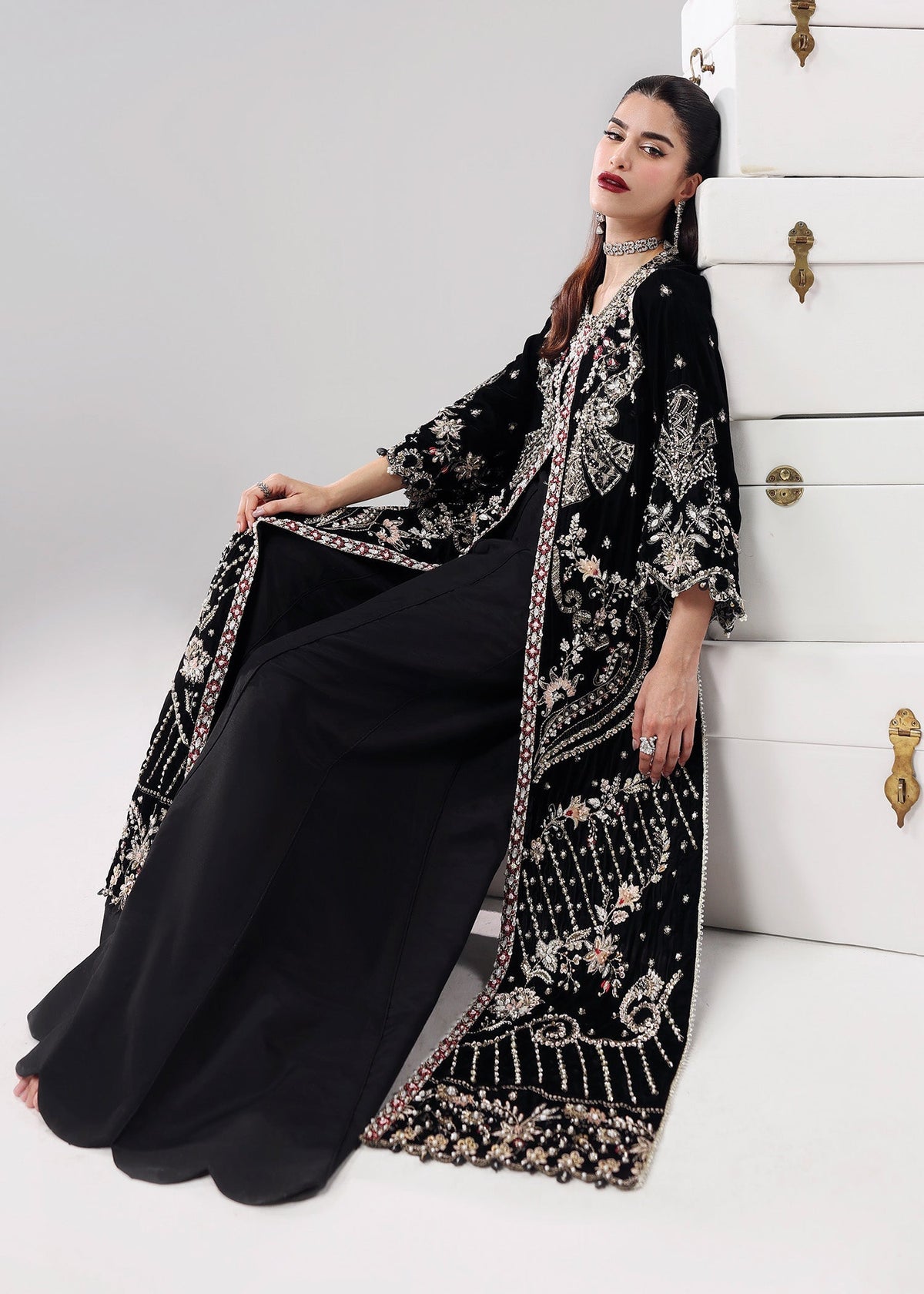 Sardinia | Lamore Luxury Handwork Edit 25 | Black Swan-6