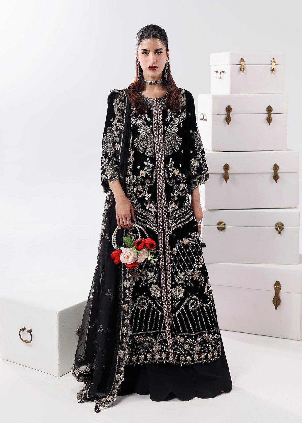 Sardinia | Lamore Luxury Handwork Edit 25 | Black Swan