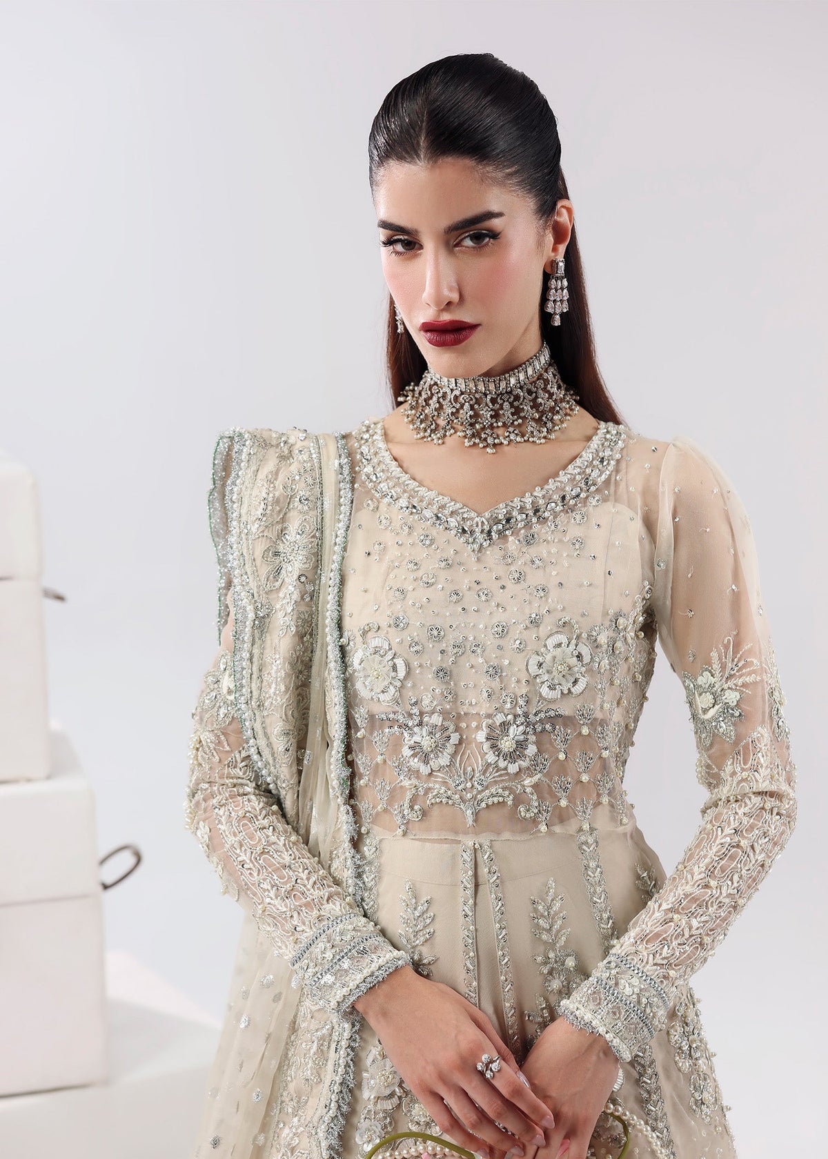 Sardinia | Lamore Luxury Handwork Edit 25 | Pearl Mist-3
