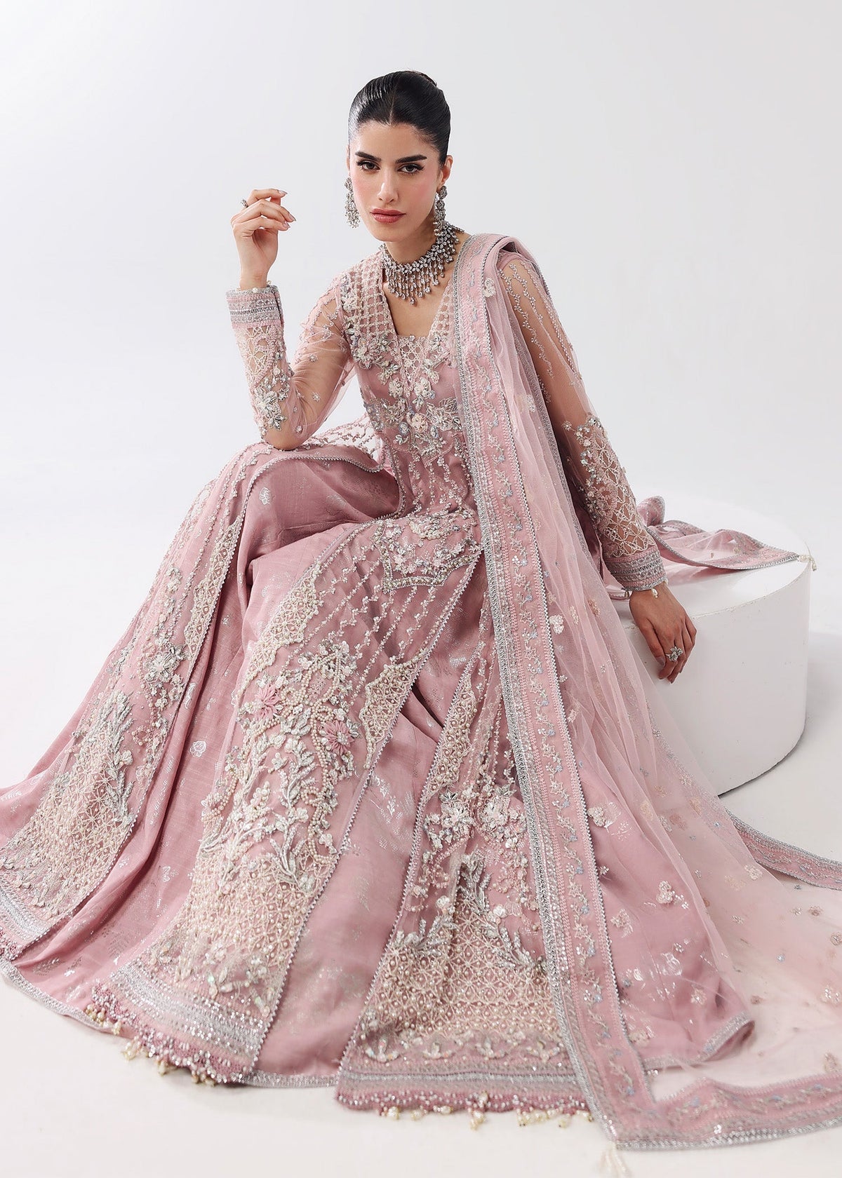 Sardinia | Lamore Luxury Handwork Edit 25 | Lilac luxe-6