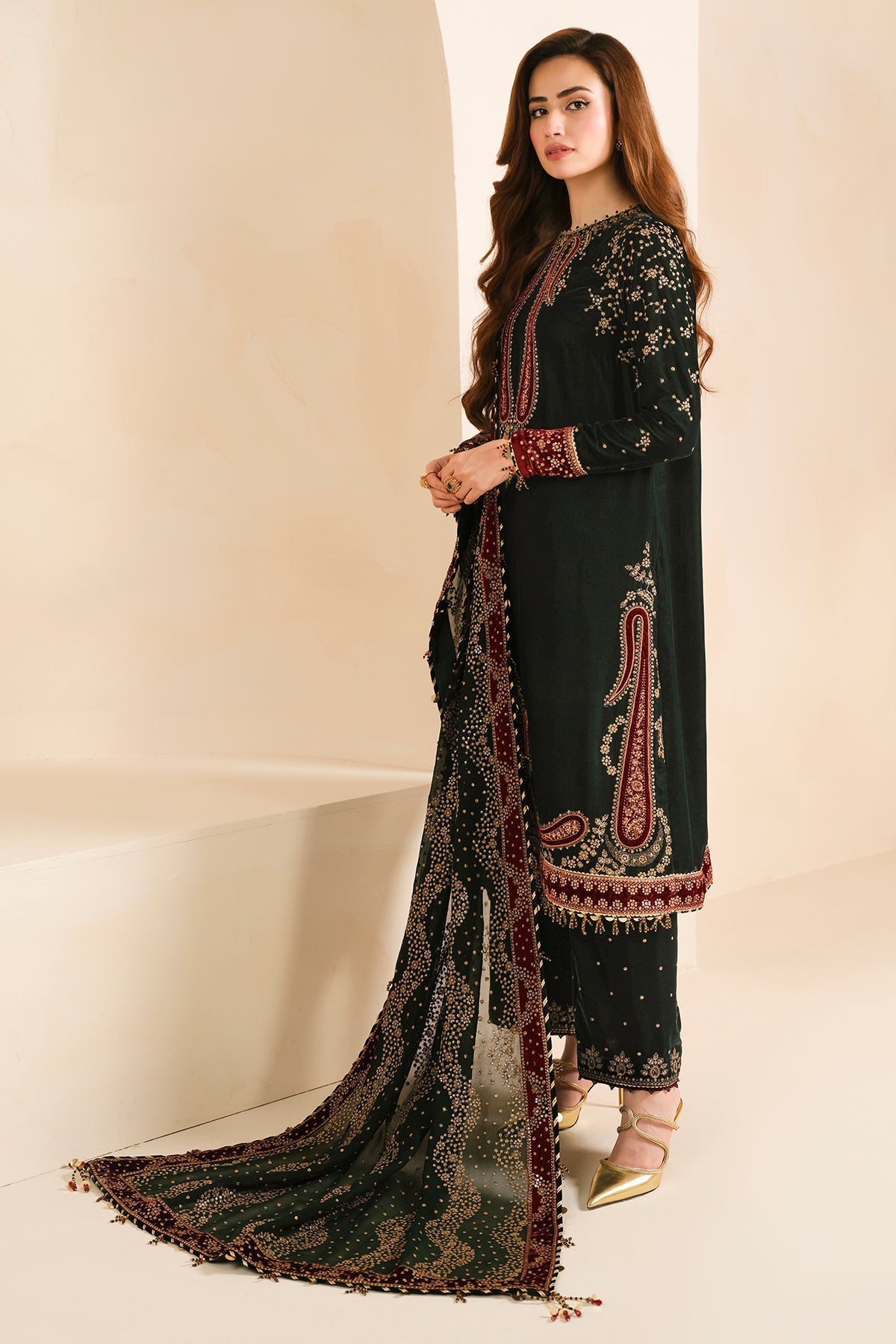 Jazmin | Velvet Edit 24 | Velvet Formal VF-2034 by Designer Jazmin - House of Maryam - Pakistani Designer Ethnic Wear in {{ shop.shopifyCountryName }}