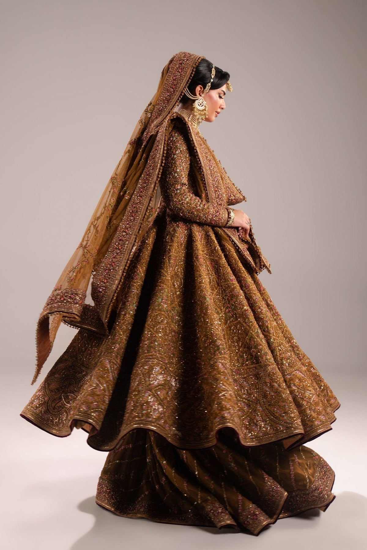 Fahad Hussayn | Mutanjan Bridals | Darakshan-7