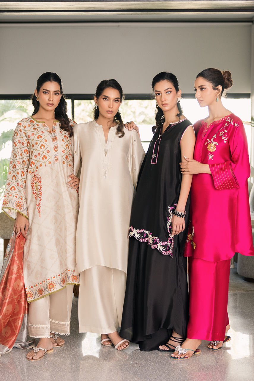 Deepak Perwani | Eid Edit 25 | Kut330-Brand:Deepak Perwani-Type:Ladies Clothes-Black-Silk-House of Maryam- Buy in UK, USA