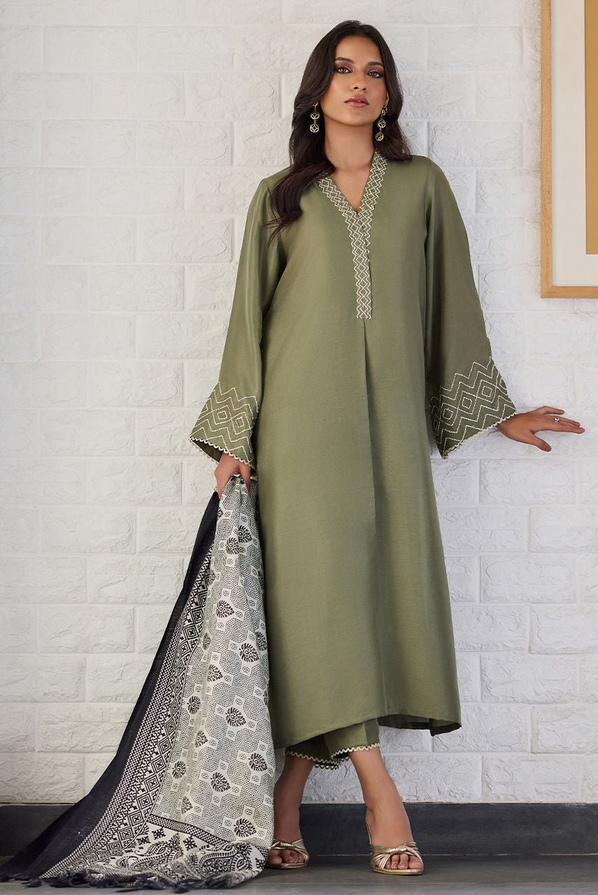 Deepak Perwani | Nazia Eid Edit 26 | Oliva-Brand:Deepak Perwani-Type:Ladies Clothes-Olive Green-Raw Silk-House of Maryam- Buy in UK, USA