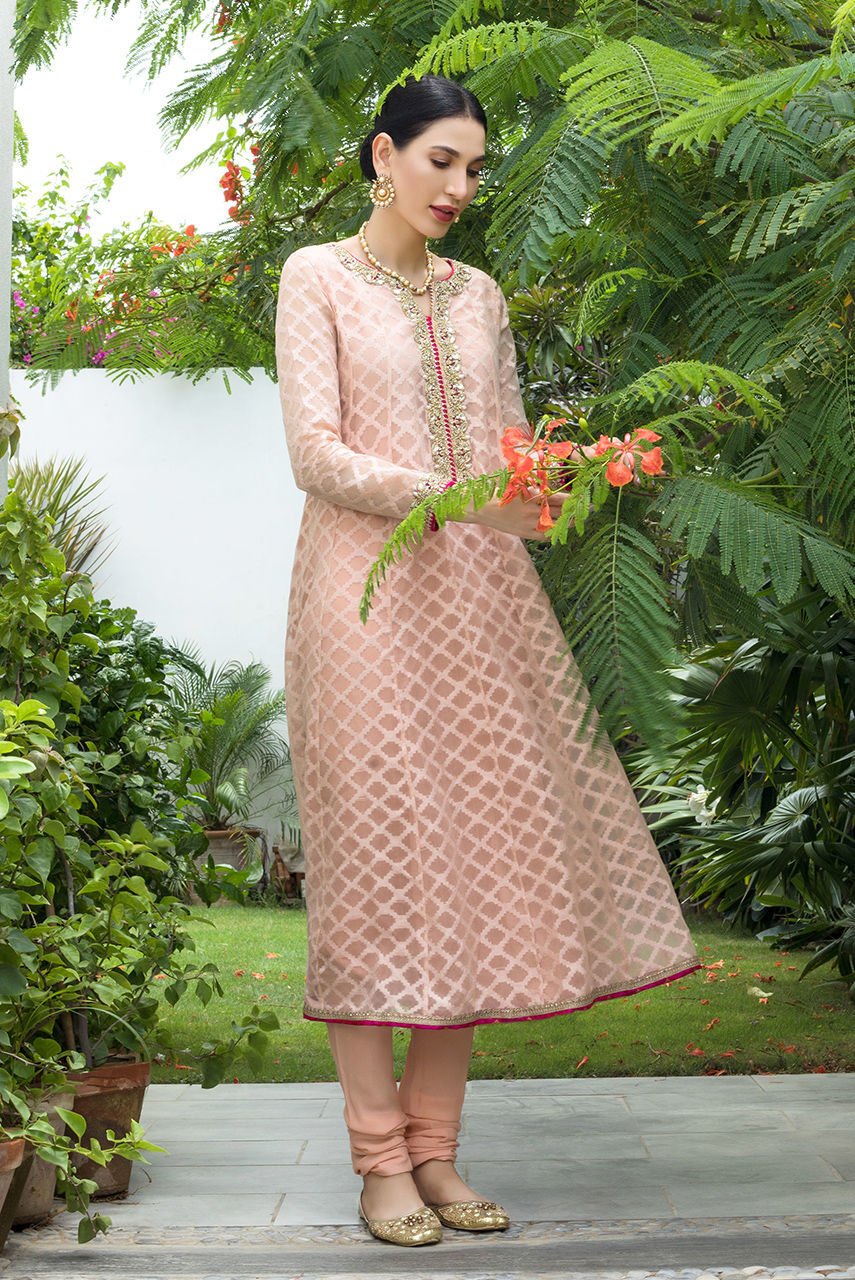 Deepak Perwani | Nazia Eid Edit 26 | Souris (KTD3256)-Brand:Deepak Perwani-Type:Ladies Clothes-Pale Peach-Jacquard-House of Maryam- Buy in UK, USA