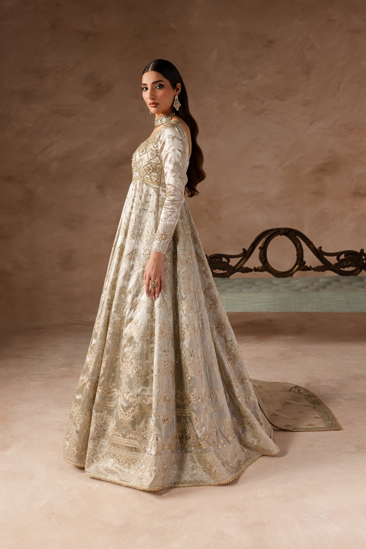Imran Ramzan | Eblour Wedding Formals | Éclat de Lune, image 2