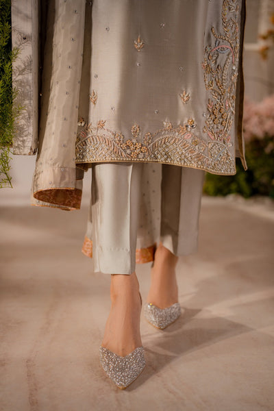 Vintage | Shehnayi Formals | Mahzeb -  Vintage Ladies Clothes - Original Designer Dress - House of Maryam