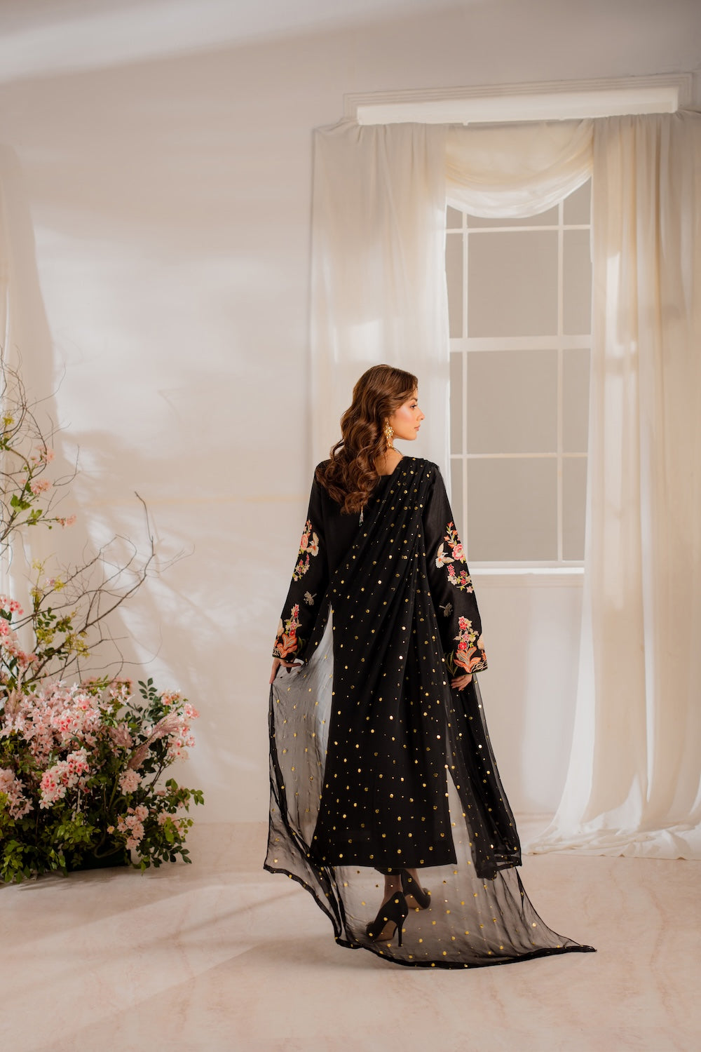 Vintage | Sohani Luxe | Rema -  Vintage Ladies Clothes - Original Designer Dress - House of Maryam