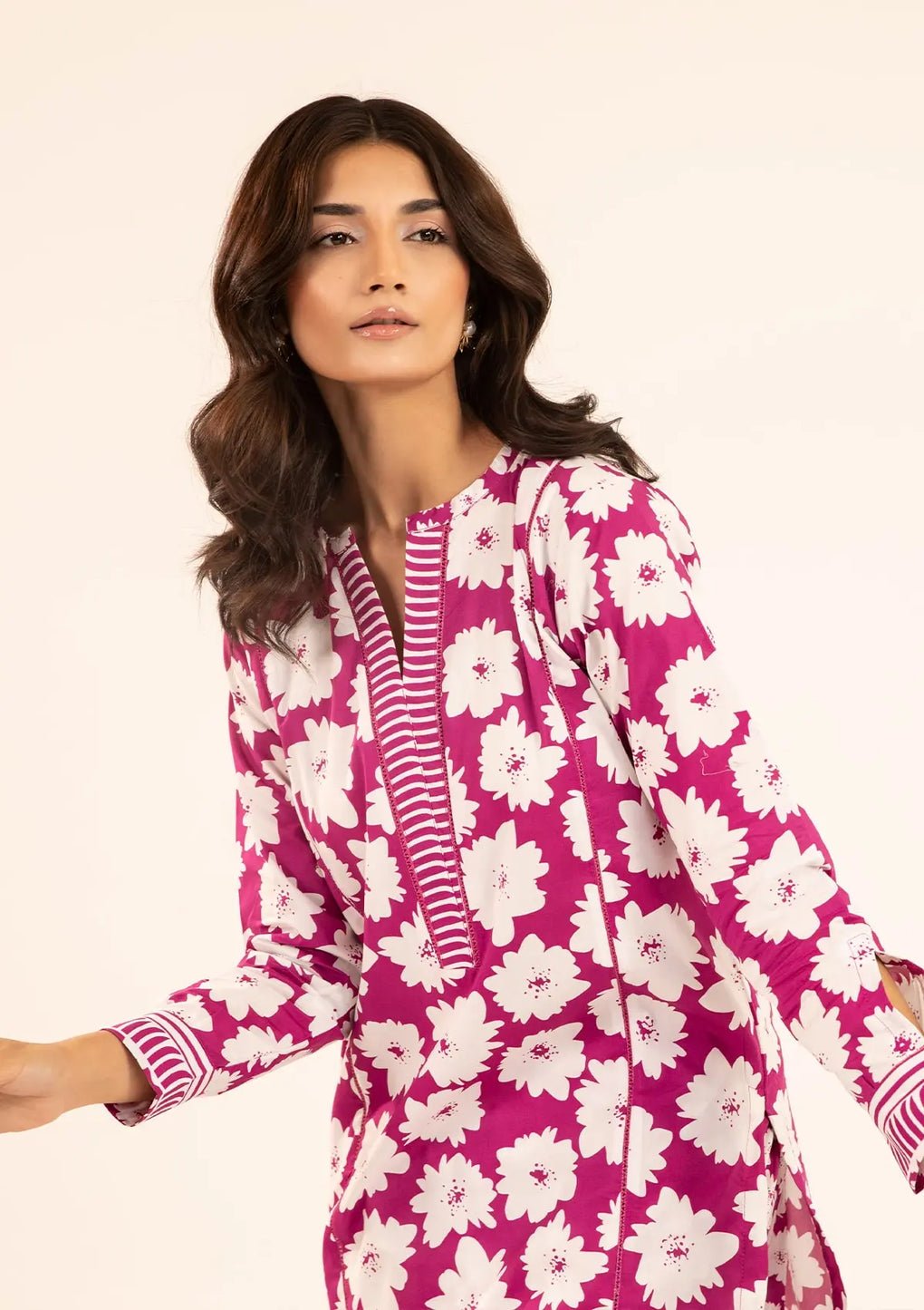 Elaf Premium | Pret 25 | EPT-02 IVERA-Brand:Elaf Premium-Type:Ladies Clothes-Magenta-Lawn-House of Maryam- Buy in UK, USA