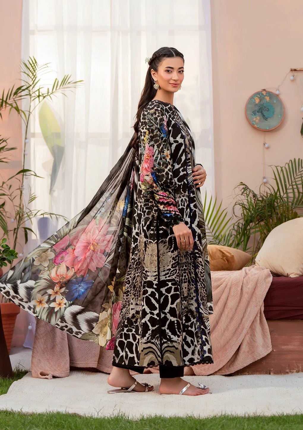 Elaf Premium | Prints 25 | EPS-4B NOIR ESSENCE-Brand:Elaf Premium-Type:Ladies Clothes-Black-Lawn-House of Maryam- Buy in UK, USA