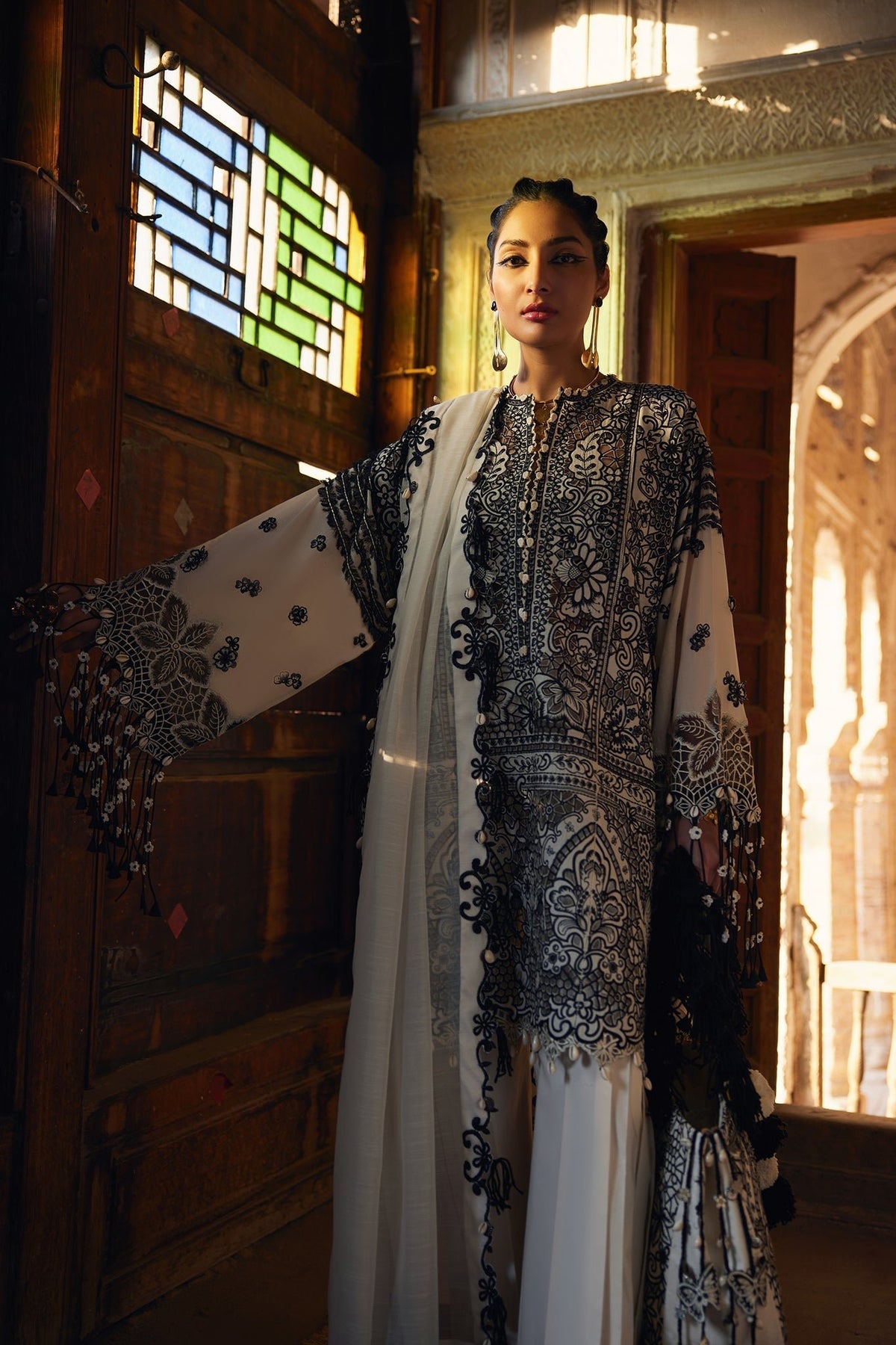 Elan | Luxury Lawn 25 | ISLA (EL25-02 B)-Brand:Elan-Type:Ladies Clothes-White-Lawn-House of Maryam- Buy in UK, USA