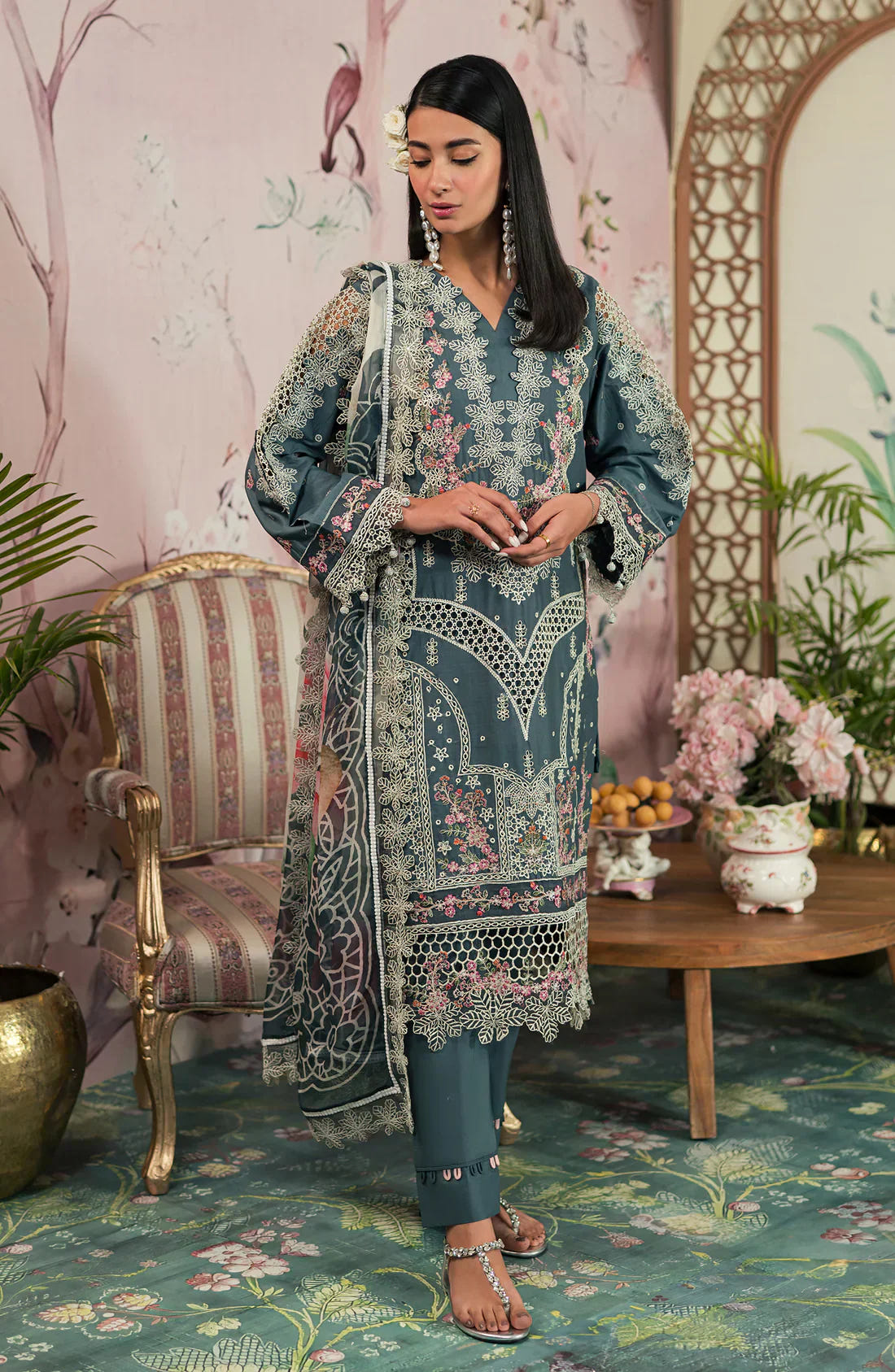 Emaan Adeel | Ayra Luxury Lawn 24 | AR-09 -  Emaan Adeel Luxury - Original Designer Dress - House of Maryam