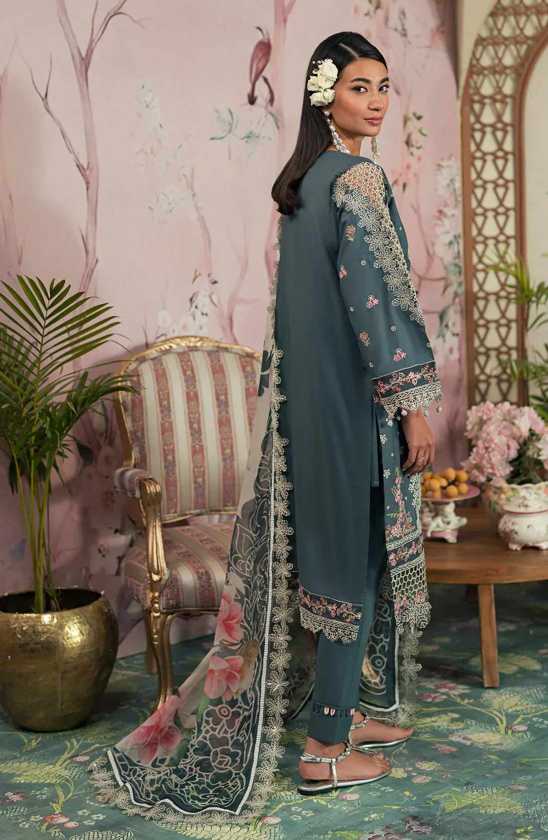 Emaan Adeel | Ayra Luxury Lawn 24 | AR-09 by Designer Emaan Adeel - House of Maryam - Pakistani Designer Ethnic Wear in {{ shop.shopifyCountryName }}