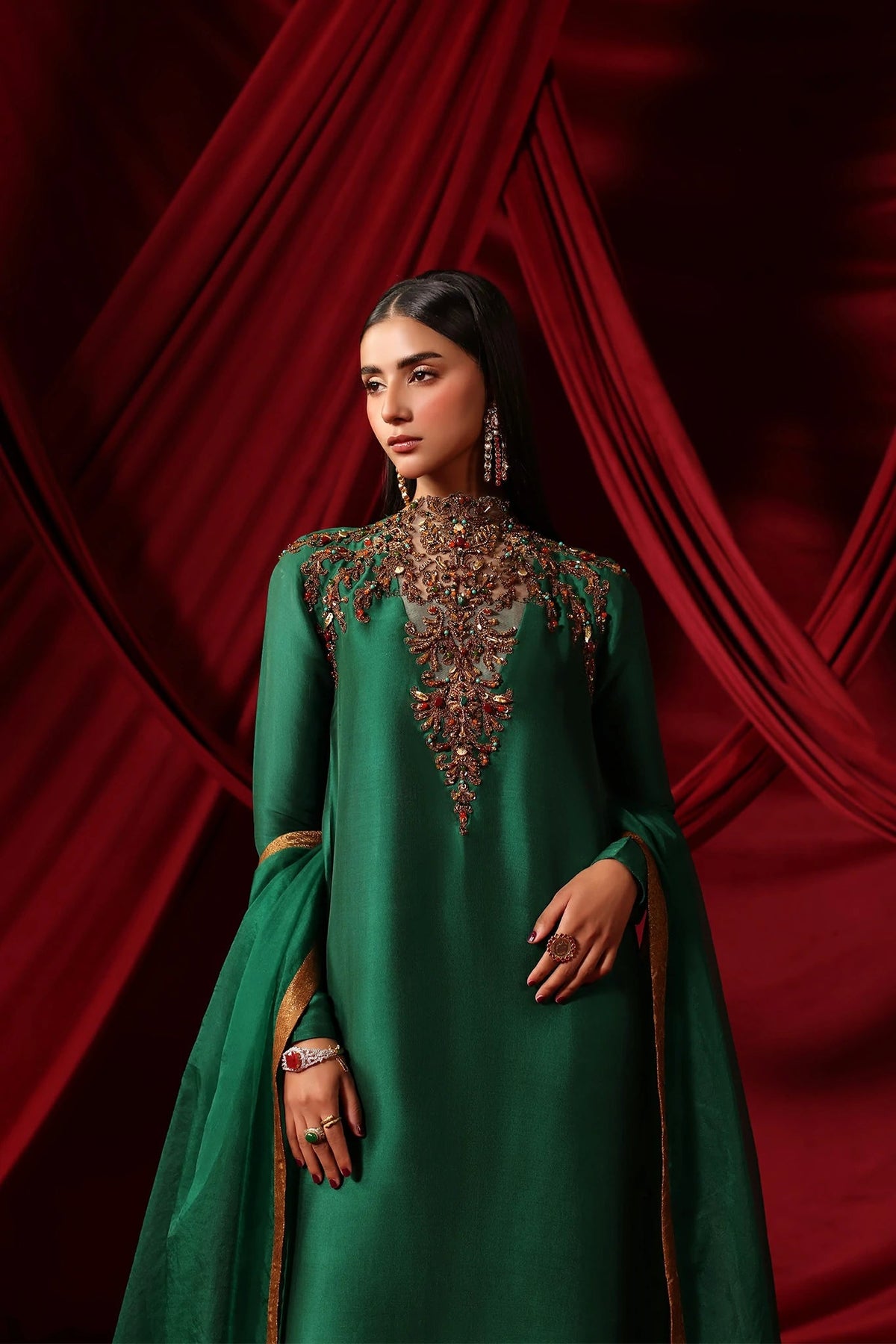 Musferah Saad | The Glamorous | The Emerald Queen, image 6