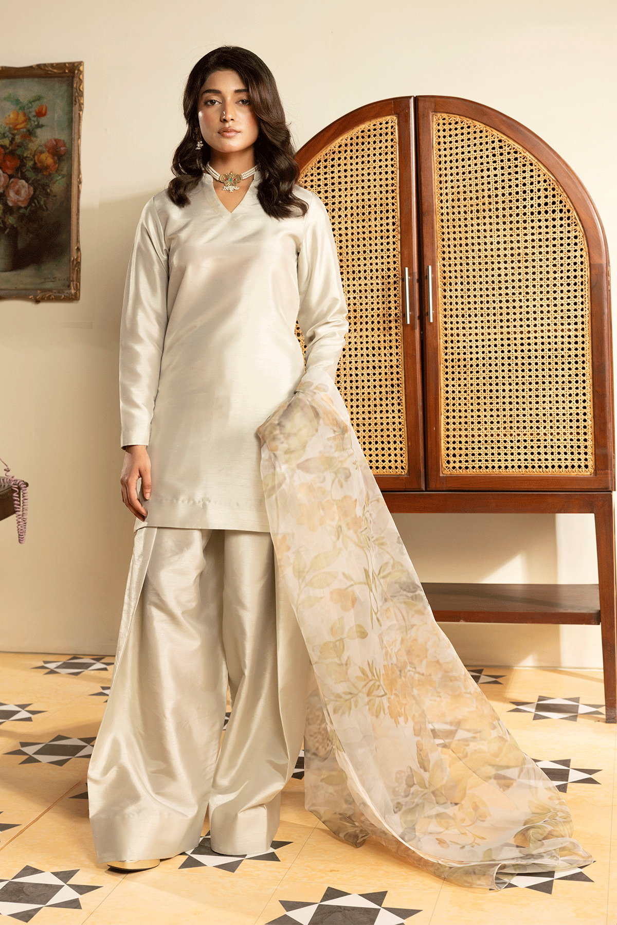 Erum Khan | Intezar e Eid | Lamha-Brand:Erum Khan-Type:Ladies Clothes-Silver-Silk-House of Maryam- Buy in UK, USA