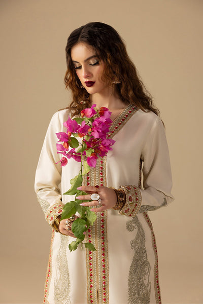 Erum Khan | Lillia Summer Edit | Dream Dust-Brand:Erum Khan-Type:Ladies Clothes-Off White-Raw Silk-House of Maryam- Buy in UK, USA