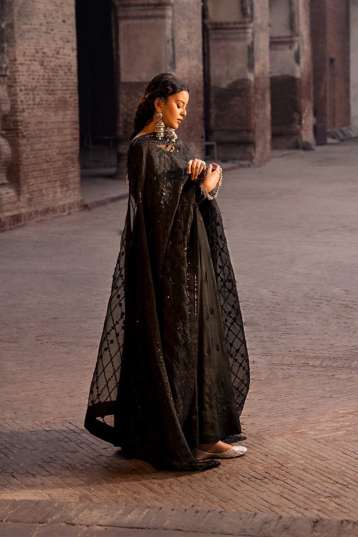 Erum Khan | Shezadian Luxe Formals | Mumtaz -  Erum Khan Formal - Original Designer Dress - House of Maryam