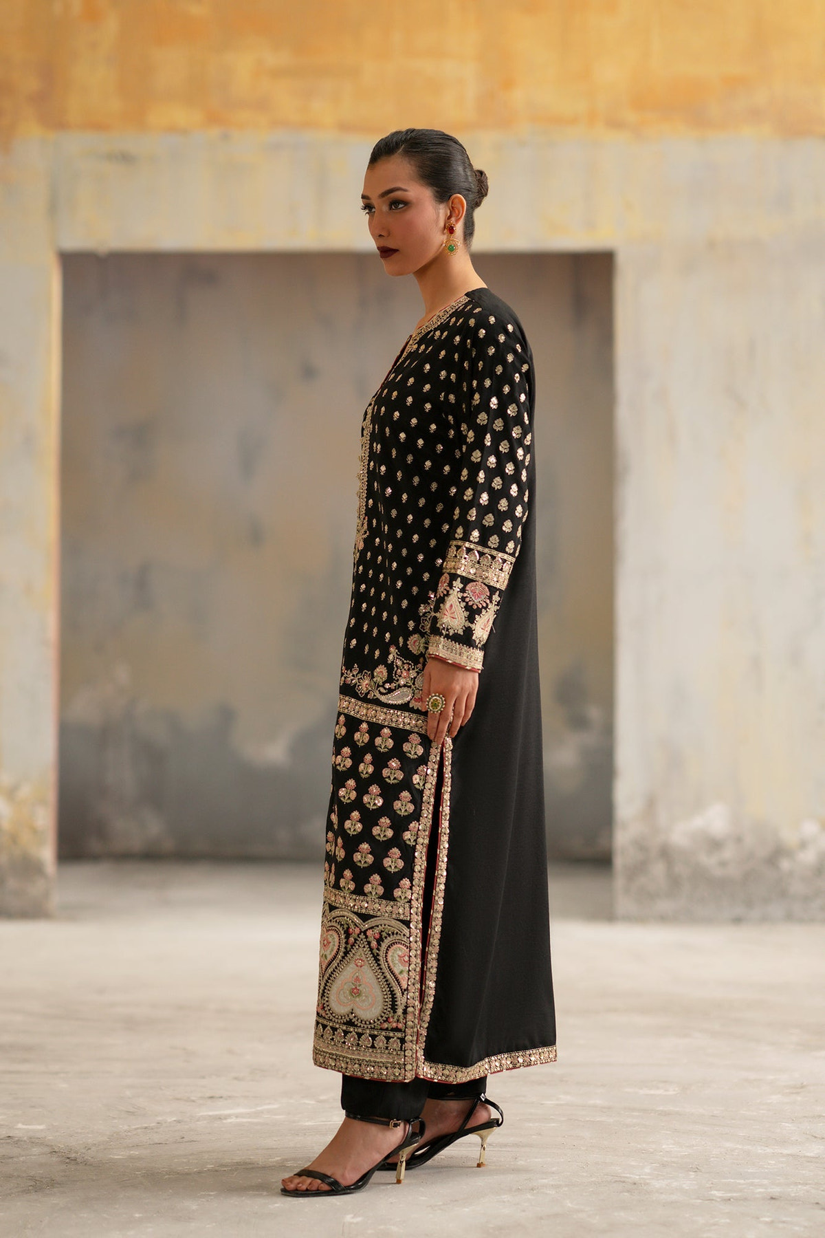 Ethnc | Luxe Boutique | Embroidered Suit (E1010/104/901)-Brand:Ethnc-Type:Boutique-Black - House of Maryam- Buy in UK, USA