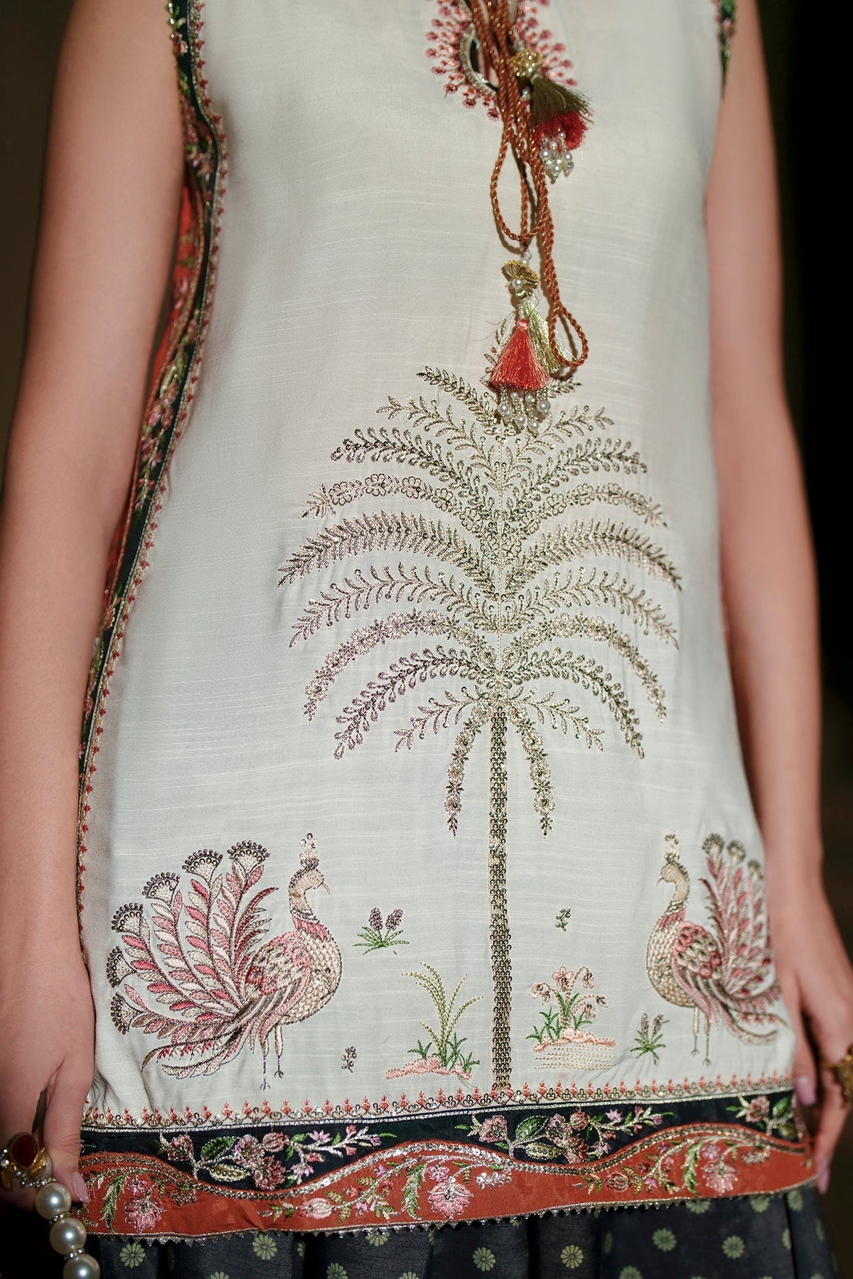Ethnc | Luxe Boutique | Embroidered Suit (E1028/104/002)-Brand:Ethnc-Type:Boutique-Off White - House of Maryam- Buy in UK, USA