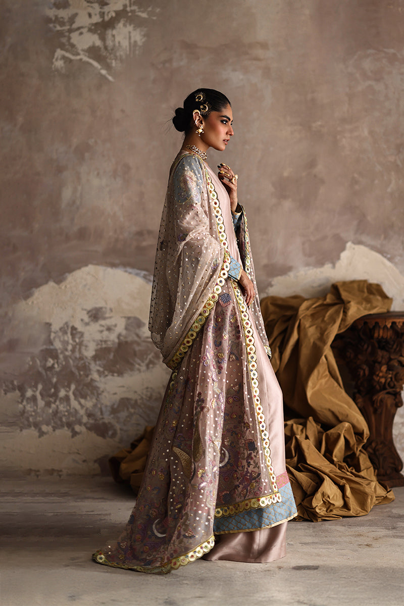 Wardha Saleem | Layla Formals 25 | Gulbagh-7