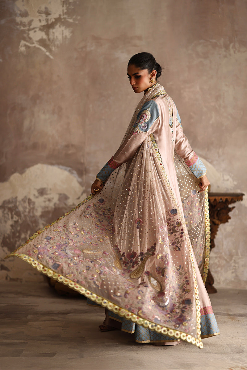 Wardha Saleem | Layla Formals 25 | Gulbagh, image 4