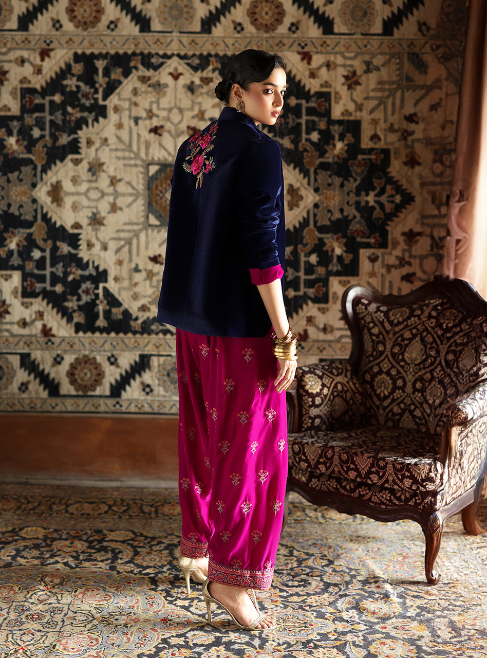 Zainab Chottani | Velura Velvet Edit 25 | Bela Jacket And Farshi