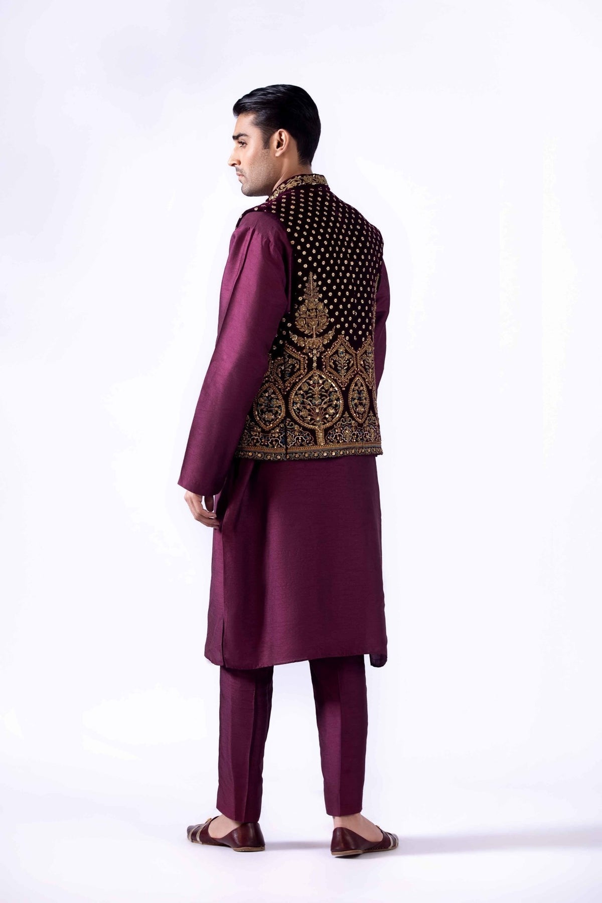 Pakistani Menswear | Fahad Hussayn | BHAMBHAL by Designer House of Maryam Ltd. - House of Maryam - Pakistani Designer Ethnic Wear in {{ shop.shopifyCountryName }}