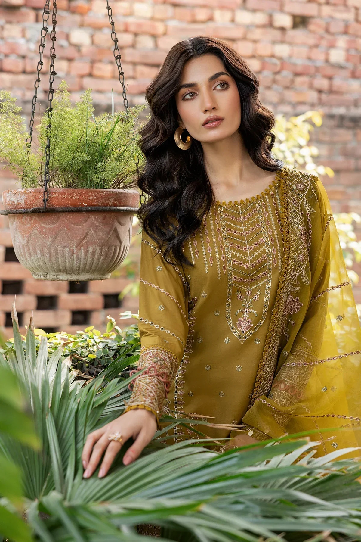 Farasha | Bahaar Embroidered Lawn | Summer Bloom -  Farasha Luxury - Original Designer Dress - House of Maryam