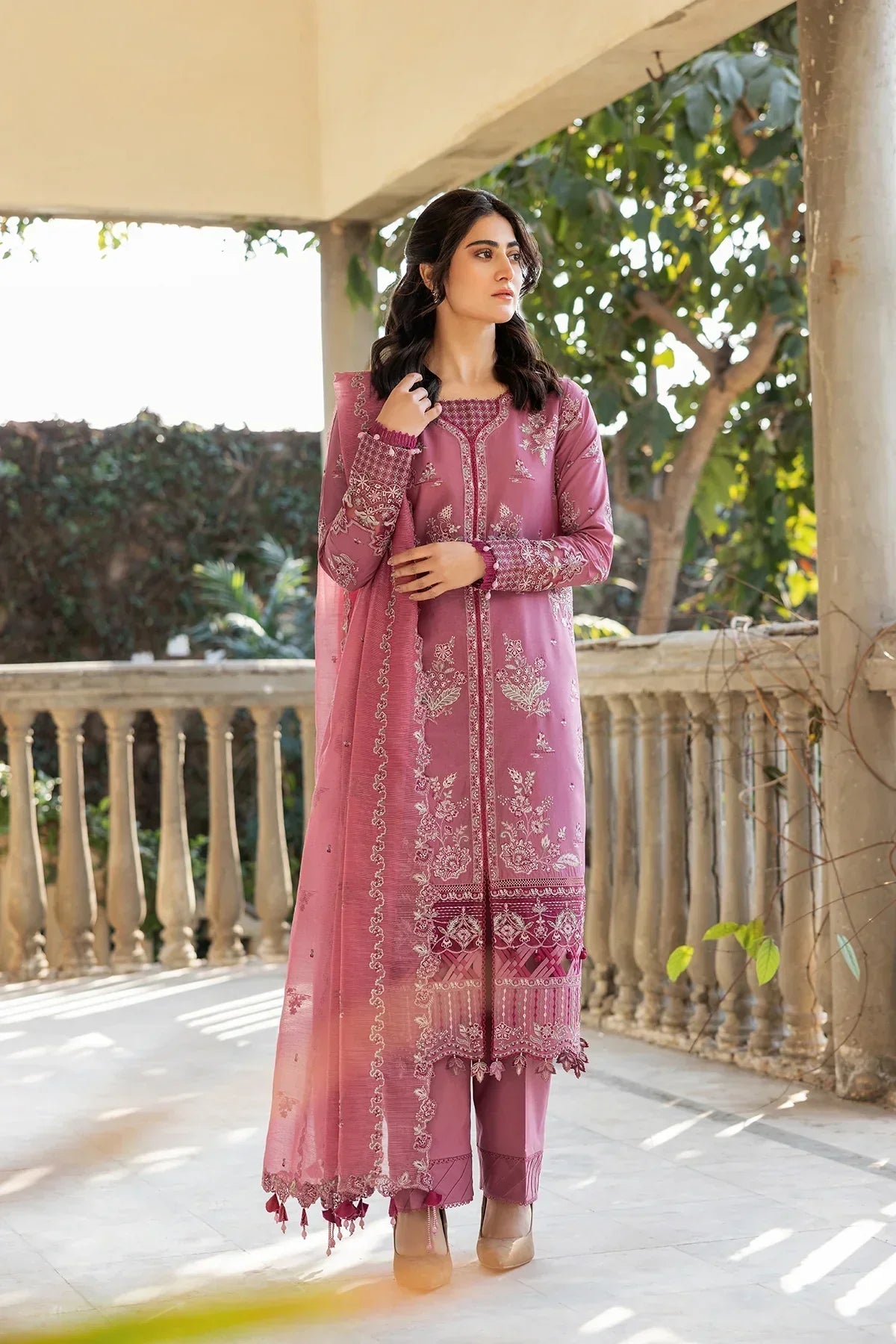 Farasha | Bahaar Embroidered Lawn | Rose Garland