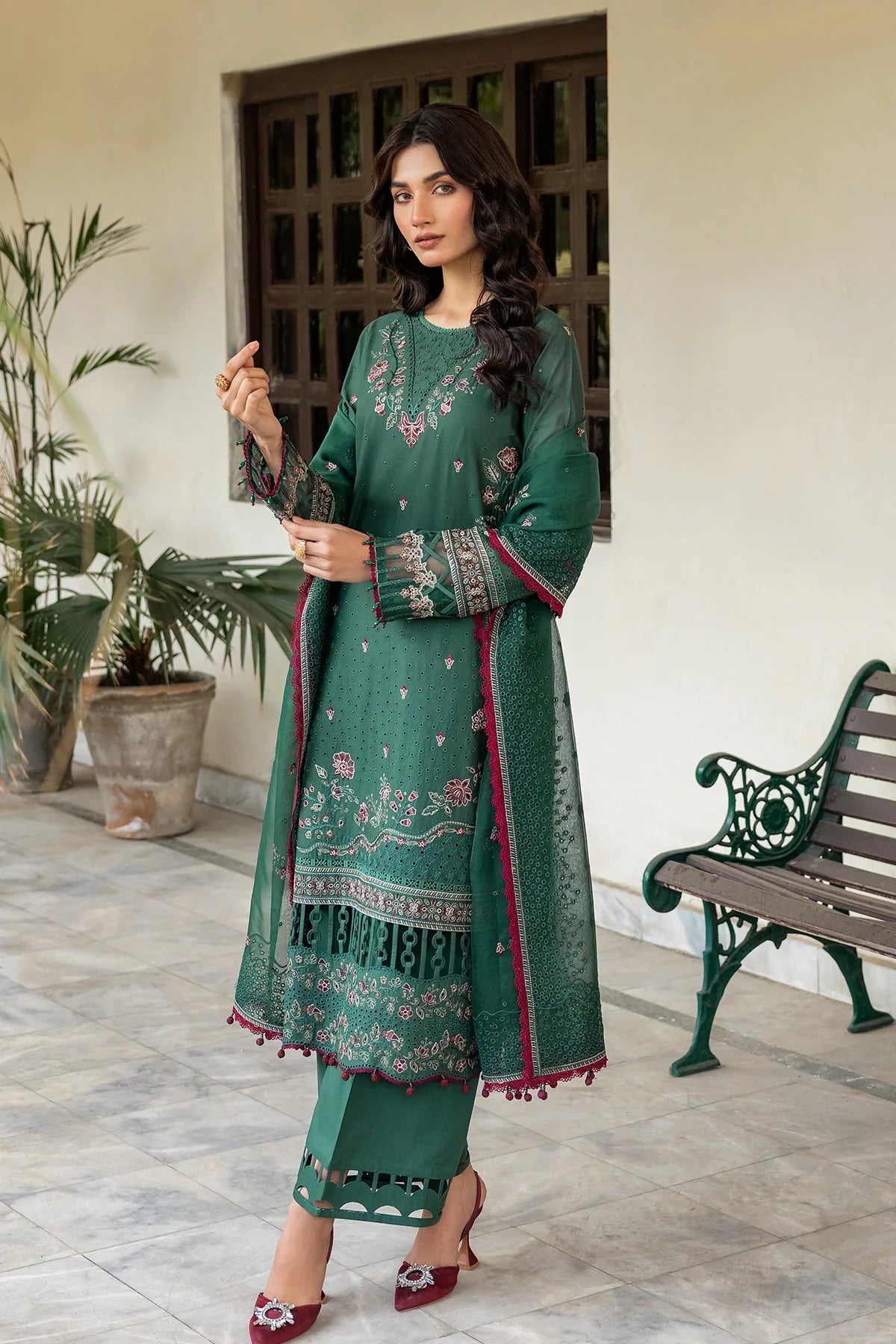 Farasha | Bahaar Embroidered Lawn | Azure Grace by Farasha - House of Maryam