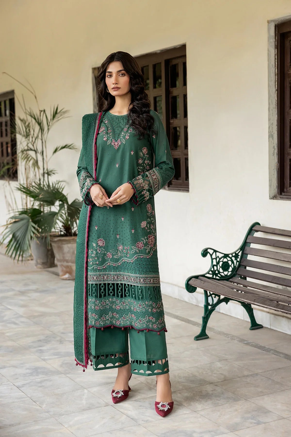 Farasha | Bahaar Embroidered Lawn | Azure Grace by Farasha - House of Maryam