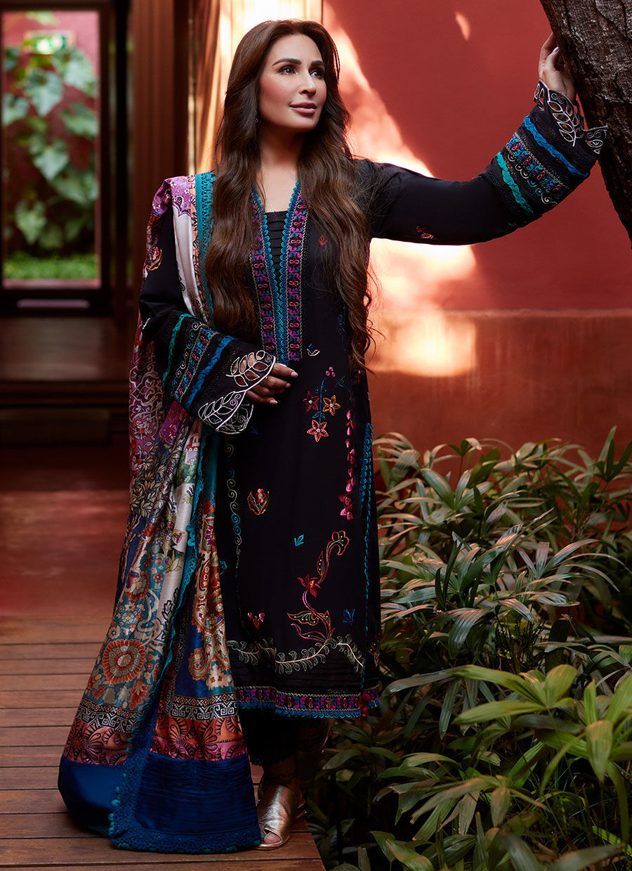 Farah Talib Aziz | Suay Lawn 24 | ILARIA BLACK by Designer Farah Talib Aziz - House of Maryam - Pakistani Designer Ethnic Wear in {{ shop.shopifyCountryName }}