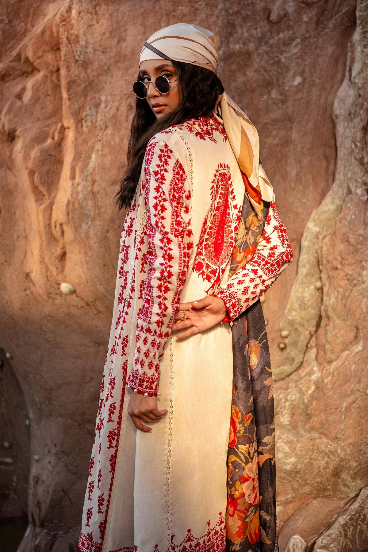 Sana Safinaz | Mahay Spring 24 | H241-006B-2BS -  Sana Safinaz Luxury - Original Designer Dress - House of Maryam