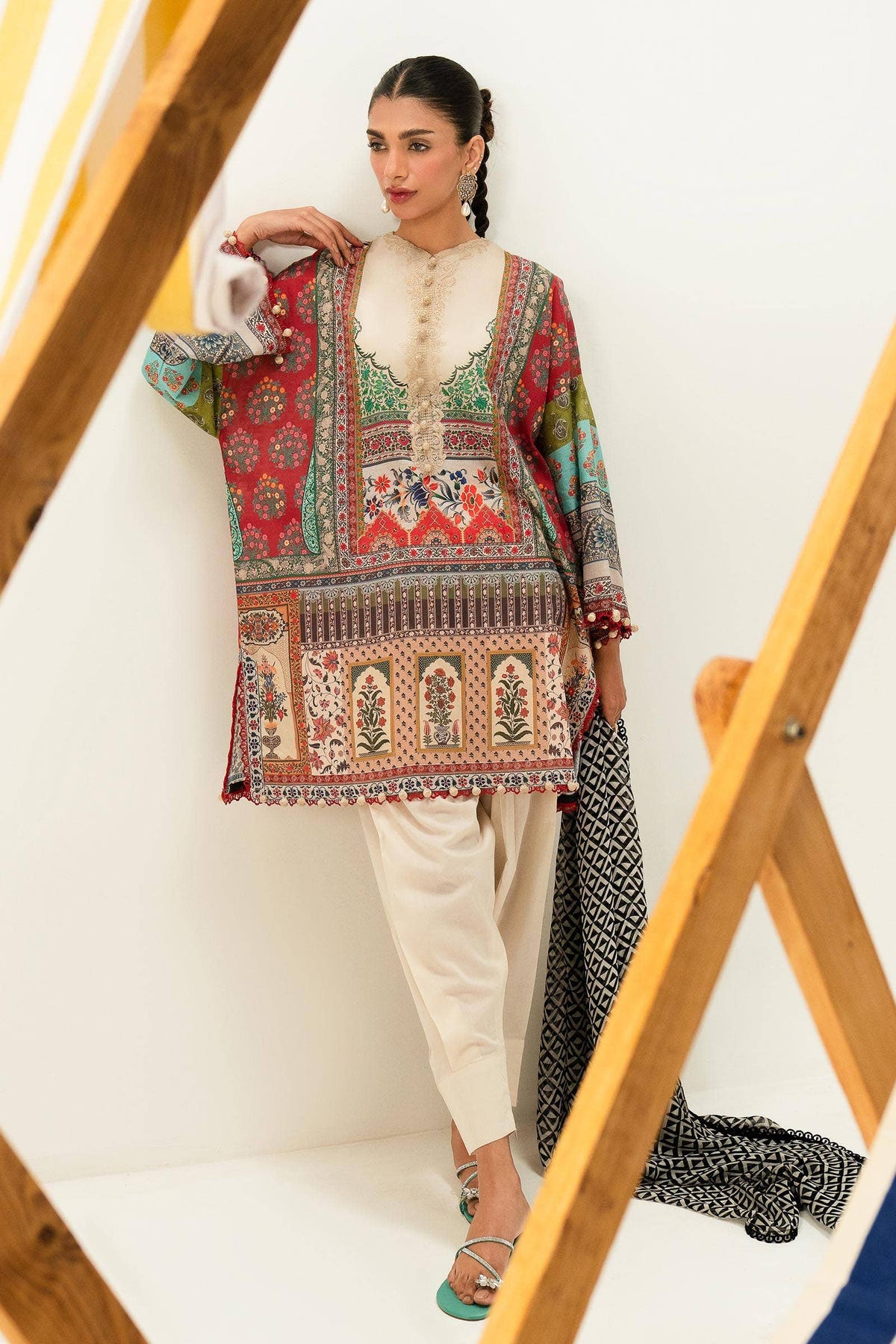 Sana Safinaz | Mahay Summer Lawn 24 | S-26 -  Sana Safinaz Luxury - Original Designer Dress - House of Maryam
