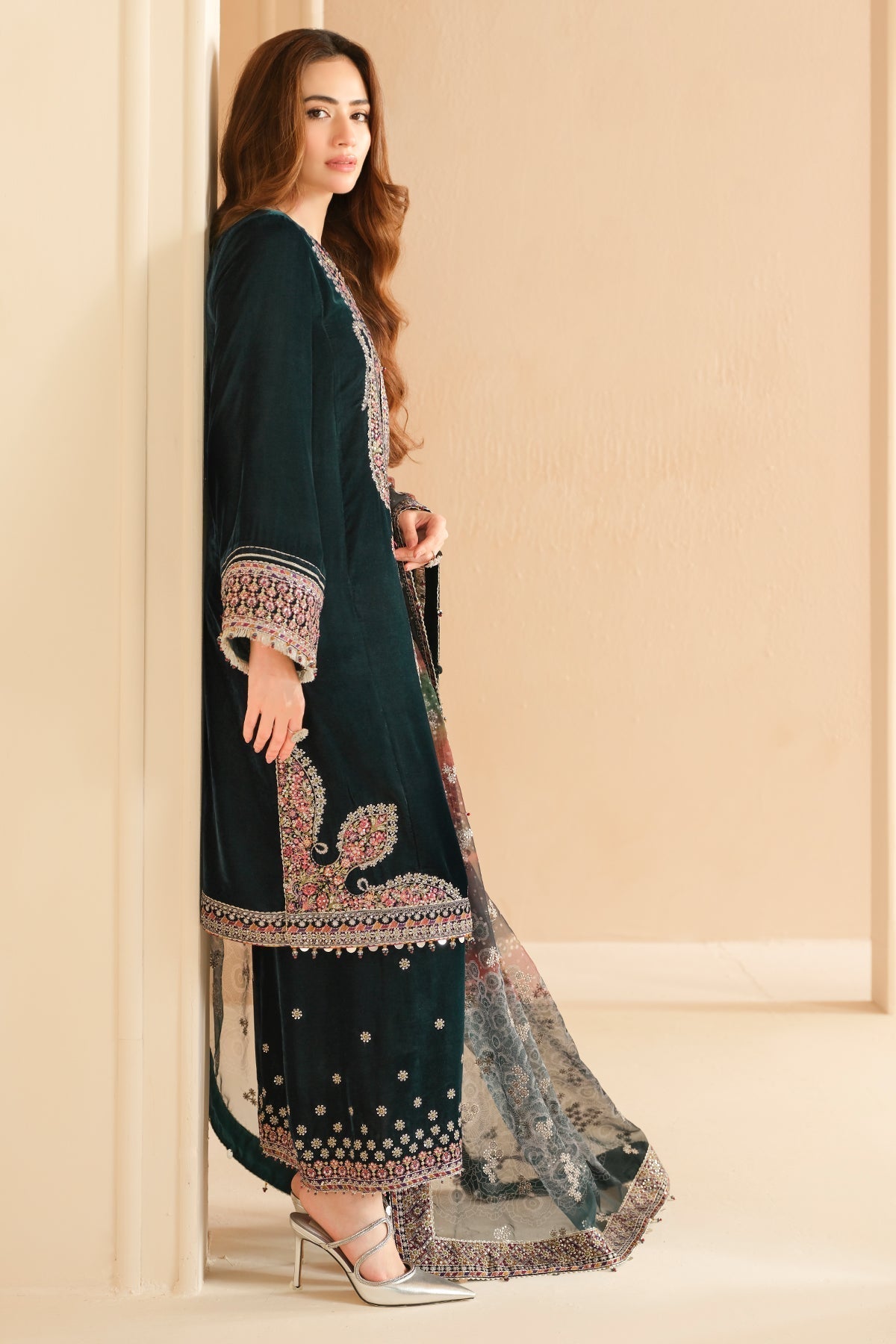 Jazmin | Velvet Edit 24 | Velvet Formal VF-2039 by Designer Jazmin - House of Maryam - Pakistani Designer Ethnic Wear in {{ shop.shopifyCountryName }}