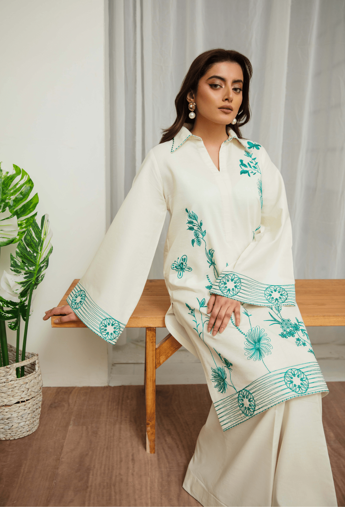 Humdum | Ayra Ready to wear | Ayra - D02-Brand:Humdum-Type:Ladies Clothes-Off White-Lawn-House of Maryam- Buy in UK, USA