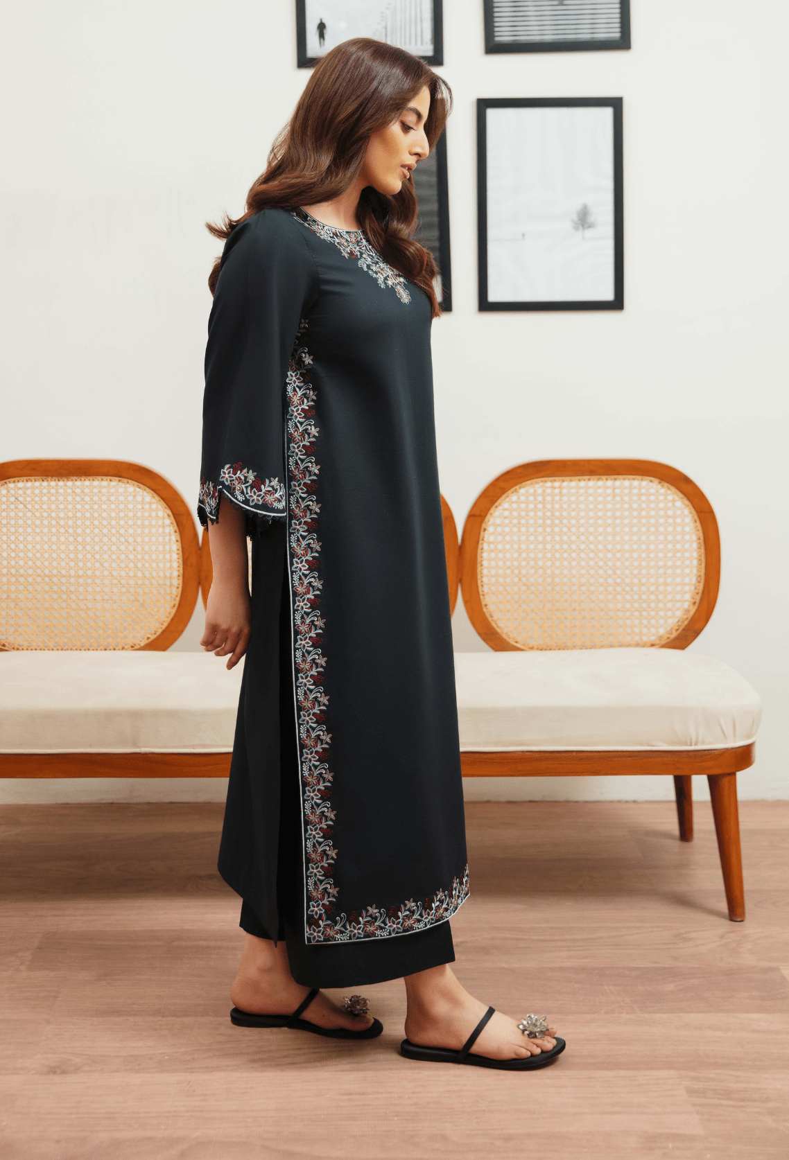 Humdum | Ayra Ready to wear | Ayra - D07-Brand:Humdum-Type:Ladies Clothes-Black-Lawn-House of Maryam- Buy in UK, USA