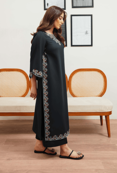 Humdum | Ayra Ready to wear | Ayra - D07-Brand:Humdum-Type:Ladies Clothes-Black-Lawn-House of Maryam- Buy in UK, USA