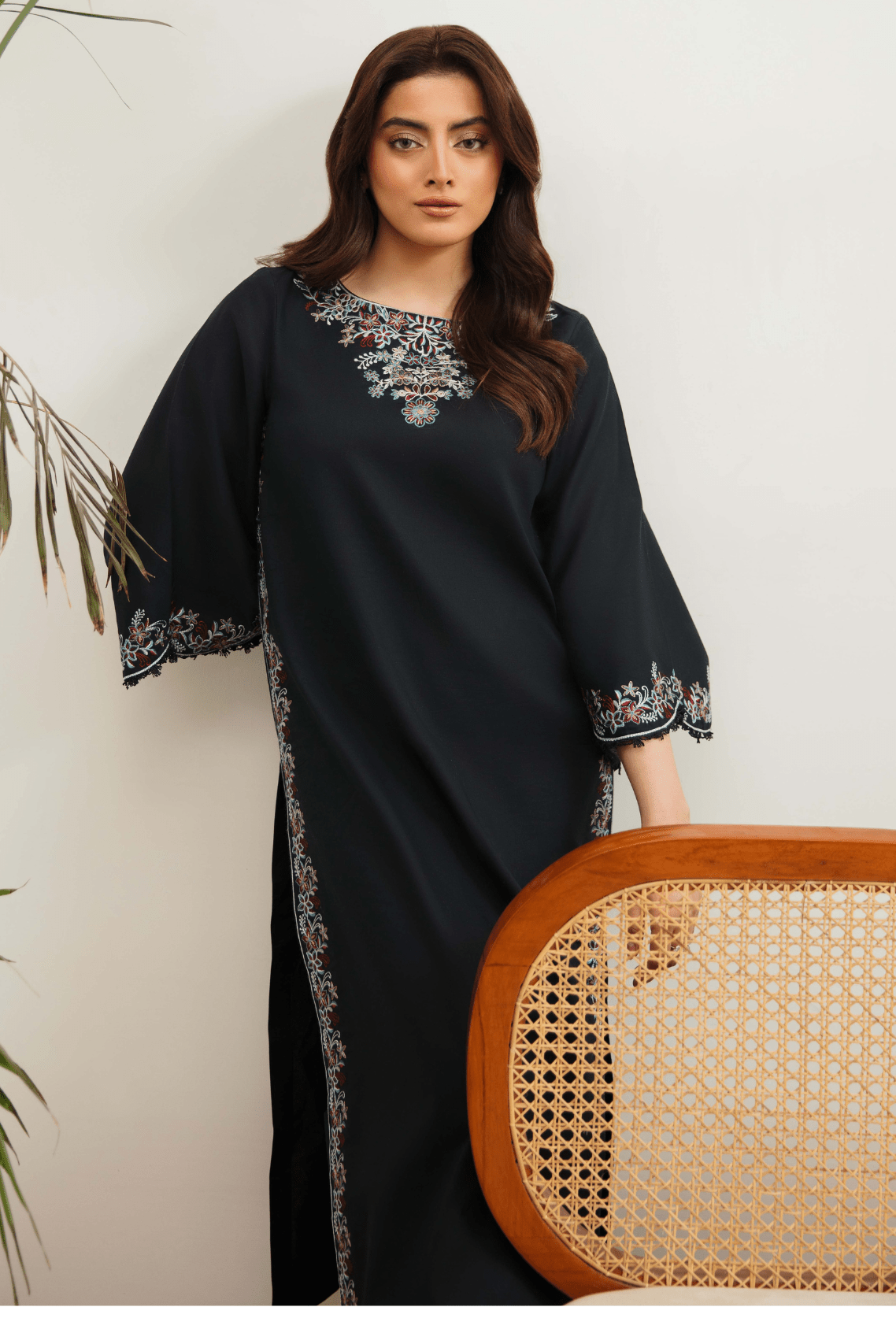 Humdum | Ayra Ready to wear | Ayra - D07-Brand:Humdum-Type:Ladies Clothes-Black-Lawn-House of Maryam- Buy in UK, USA