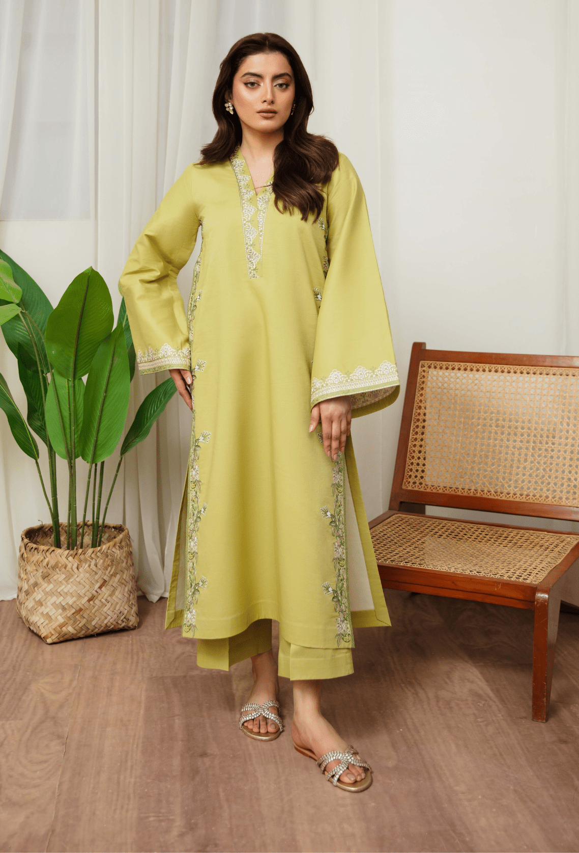 Humdum | Ayra Ready to wear | Ayra - D08-Brand:Humdum-Type:Ladies Clothes-Lime-Lawn-House of Maryam- Buy in UK, USA