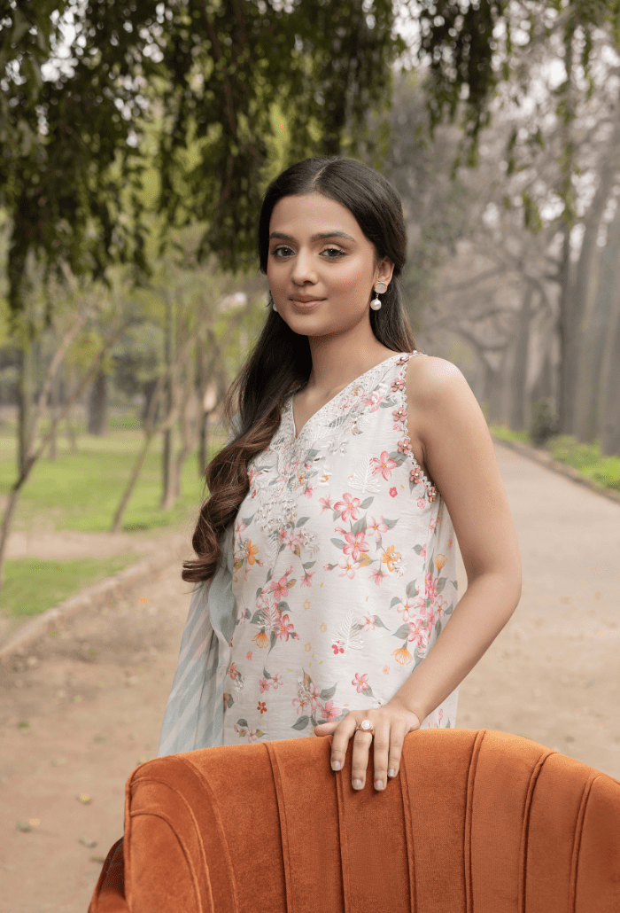 Humdum | Eden Garden 25 | Eden Garden - D08-Brand:Humdum-Type:Ladies Clothes-Ivory-Lawn-House of Maryam- Buy in UK, USA