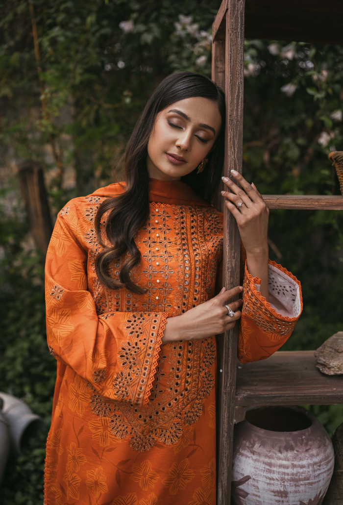 Humdum | Gardenia Lawn | D02 -  HumDum Luxury - Original Designer Dress - House of Maryam