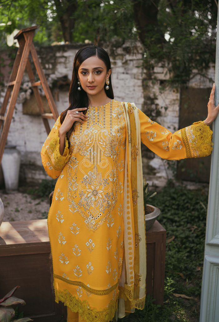 Humdum | Gardenia Lawn | D05 by Designer HumDum - House of Maryam - Pakistani Designer Ethnic Wear in {{ shop.shopifyCountryName }}