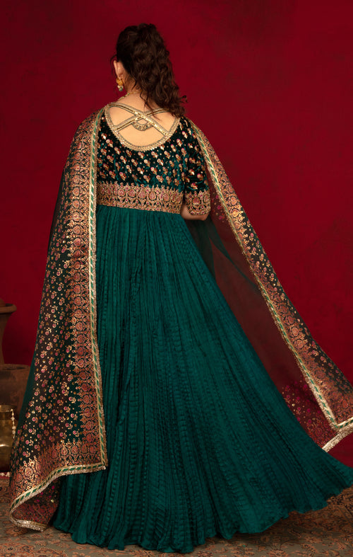 Maya | Raazi Velvet 24 | DILAAB -  Maya Ladies Clothes - Original Designer Dress - House of Maryam